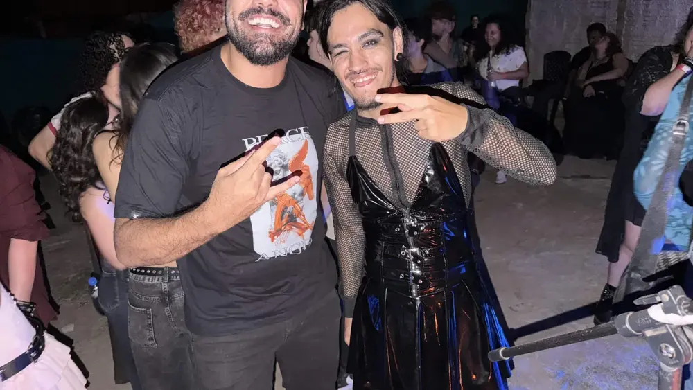 Roda punk autoral agita fundos de pub no Centro