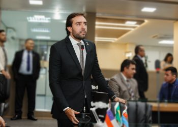 Deputado Thiago Abrahim apresenta projeto que estabelece penalidades para atos de violência em eventos esportivos no Amazonas