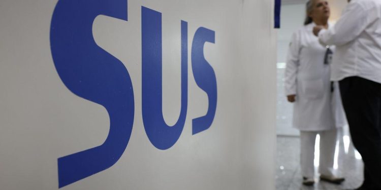 Saúde anuncia R$ 9,8 bi para adaptar SUS a mudanças climáticas