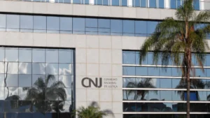 CNJ cria comissão para revisar salários e teto da magistratura
