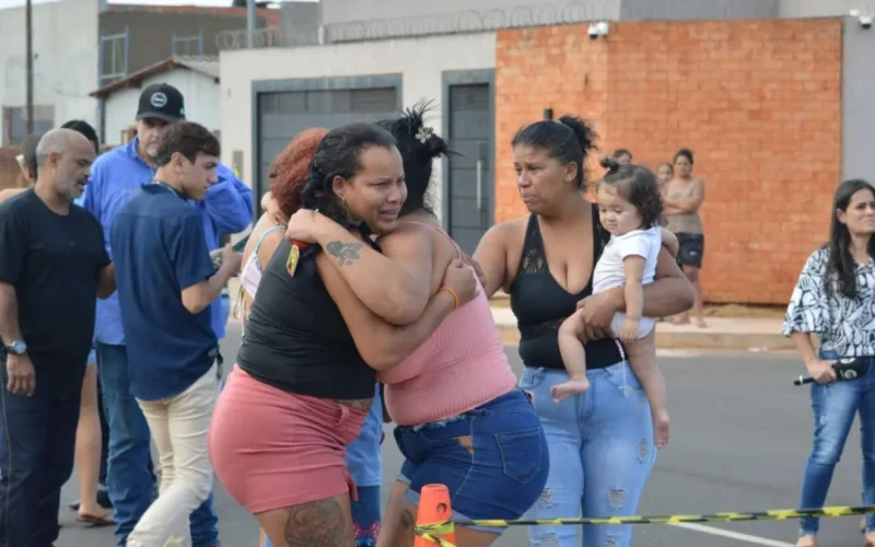 Adolescente morre atropelado ao sair da escola em Campo Grande