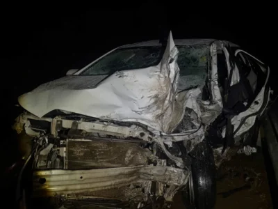 Batida frontal na BR-267 deixa um morto e cinco feridos