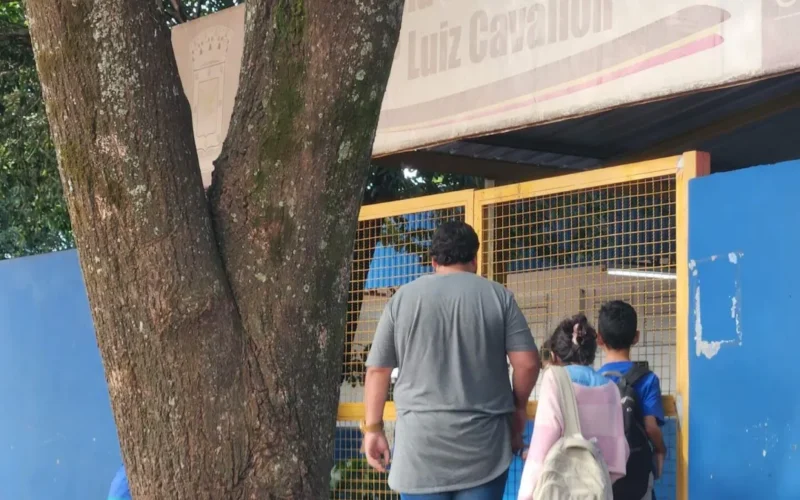 Furto de fiação afeta aulas em seis salas no Jardim Botafogo