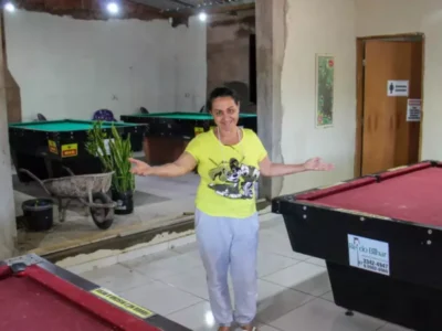 Cozinheira vende carro para montar bar e trabalha até as 2h