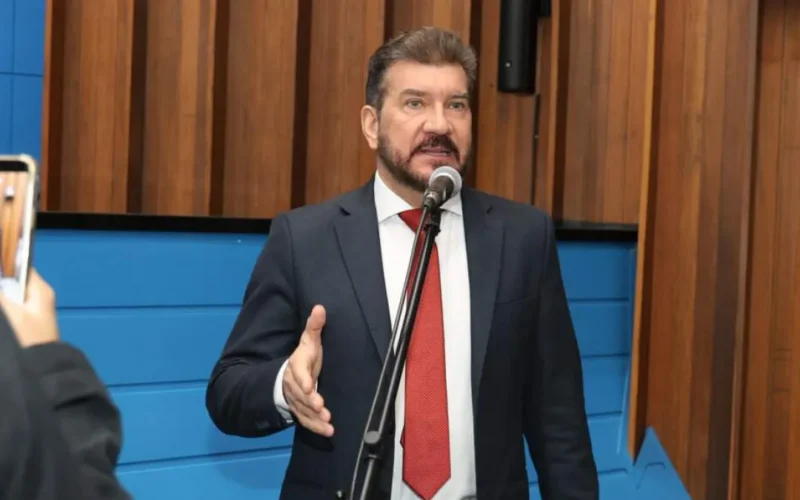 Deputado propõe suspender descontos do Banco Master de servidores de MS