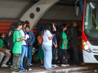 Governo renova repasse de R$ 11,5 milhões para passe estudantil