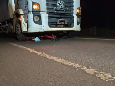 Ciclista indígena morre atropelada por caminhão em Dourados