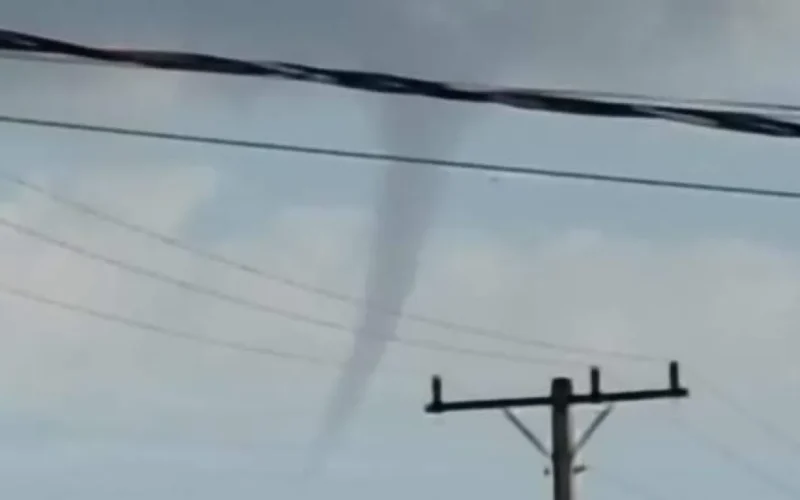 Nuvem funil surge em Sidrolândia na véspera de queda de temperatura