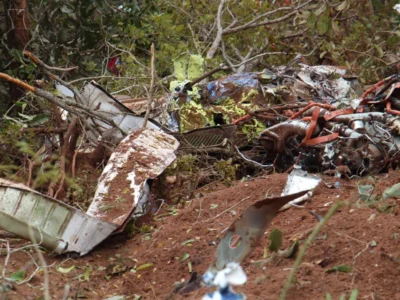 Queda de avião sem caixa-preta será investigada por clima e destroços
