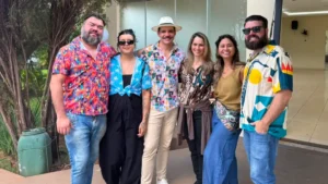 Amigos coloridos se despedem de Tiago Pitthan, o Bom Sujeito