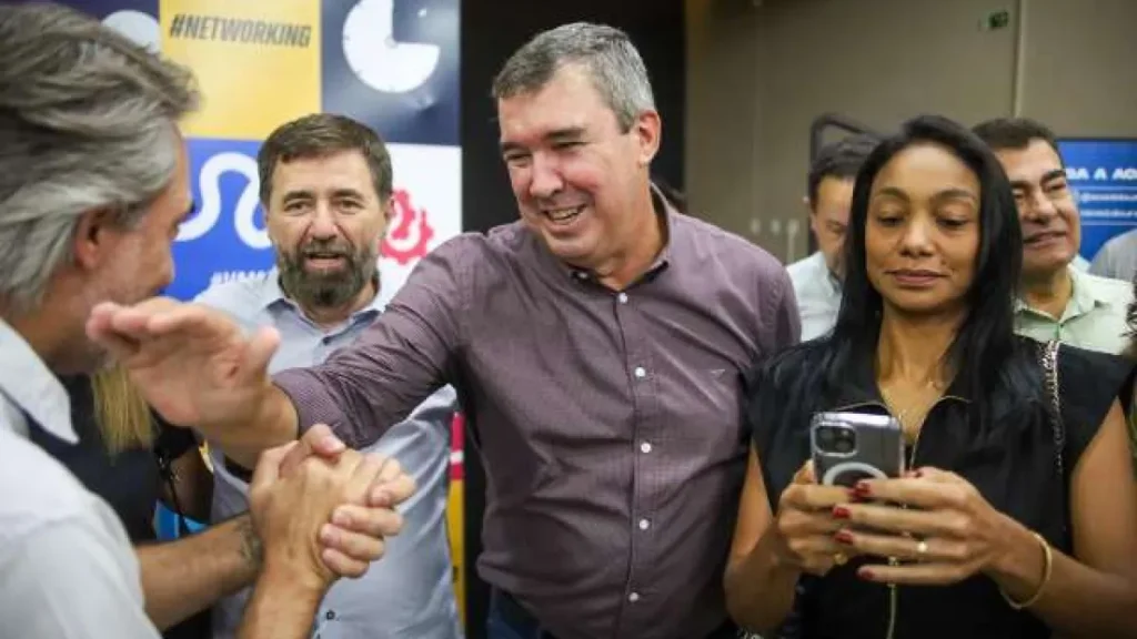 Riedel: do sucesso na gestão ao desafio de liderar politicamente