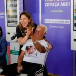 Idosos transformam memórias em poesia na FLIB