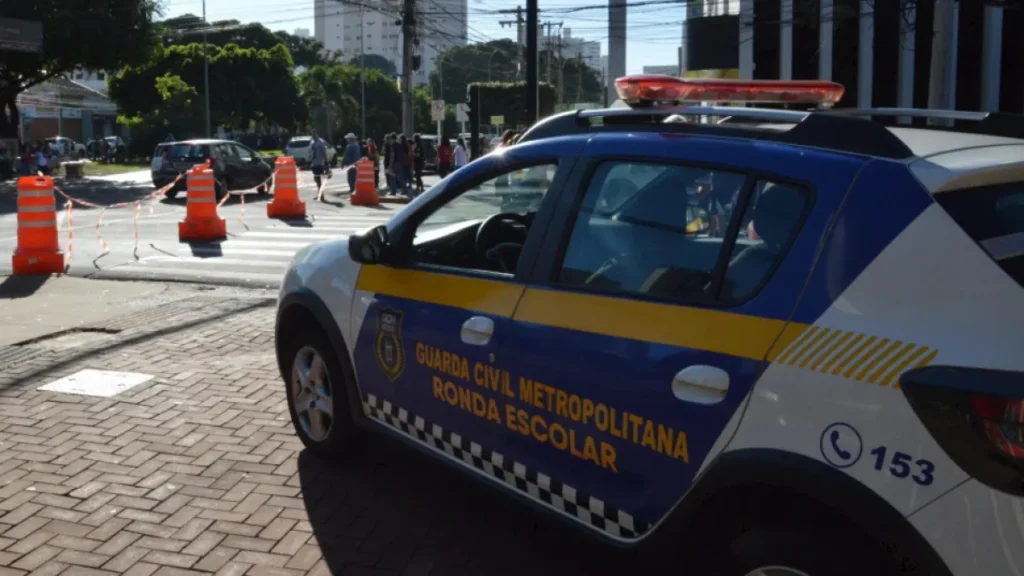 Obra interdita trecho da Av. Hiroshima nesta segunda