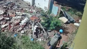 Terreno abandonado vira foco de violência e insegurança