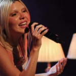 Duda Beat dá aula de sofrência em show intimista em Campo Grande