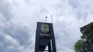 Mulher escapa de cárcere e prende companheiro em Dourados