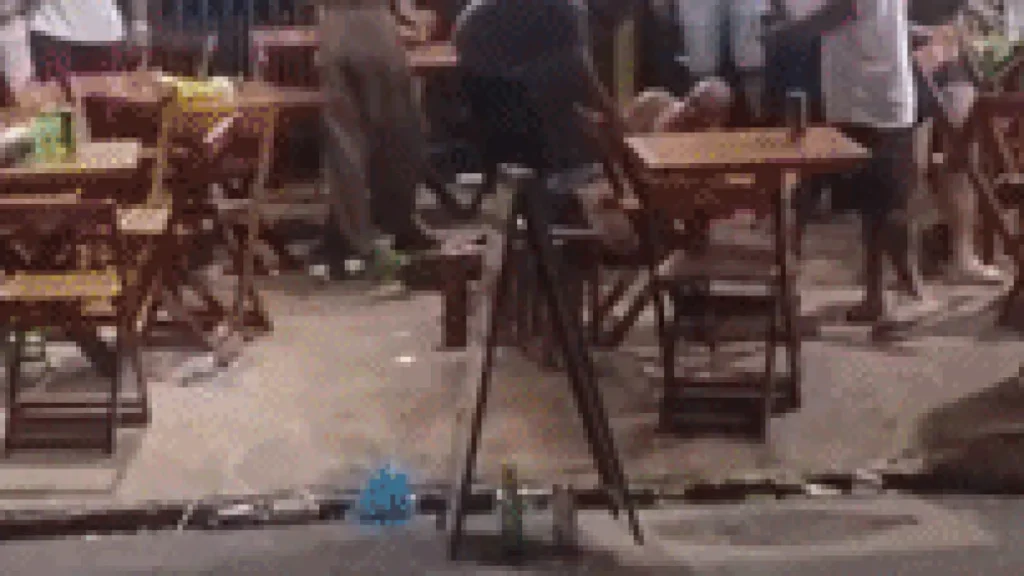 Briga em conveniência termina com homem de muletas no chão