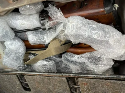 Policial paraguaio é preso com 20 fuzis para a Rocinha