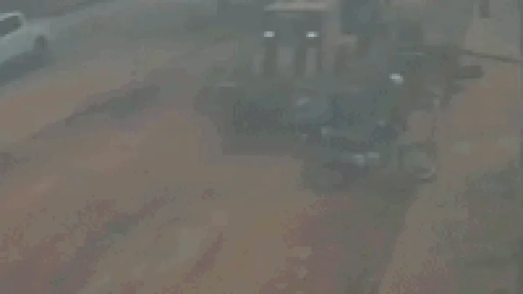 Motociclista cai e é atropelado por máquina em obra no MS