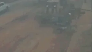 Motociclista cai e é atropelado por máquina em obra no MS