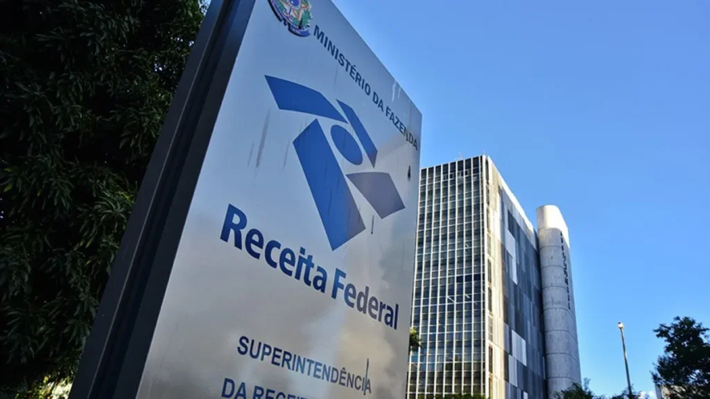 Receita adia cronograma da reforma tributária para parte das notas fiscais