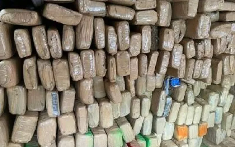 Trio é condenado por tráfico de 1,8 tonelada de maconha