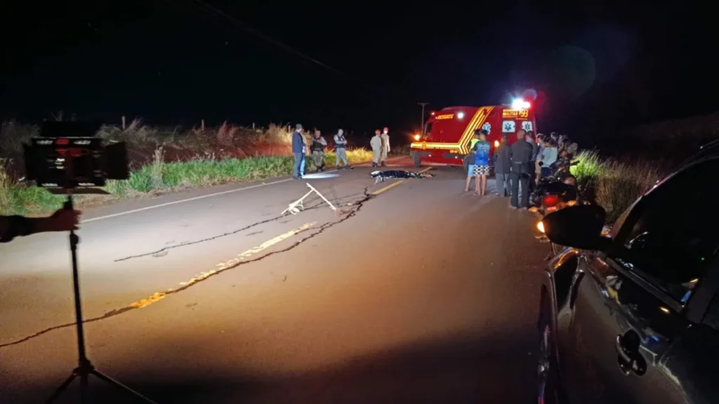 Motociclista morre atropelado por caminhão na MS-278