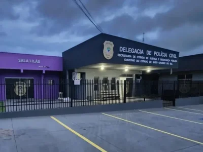 Jovem é morto a tiros ao abrir portão de casa em Costa Rica