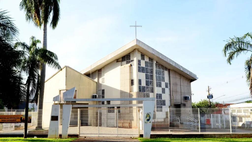 Catedral de Campo Grande celebra 32 anos com missa especial